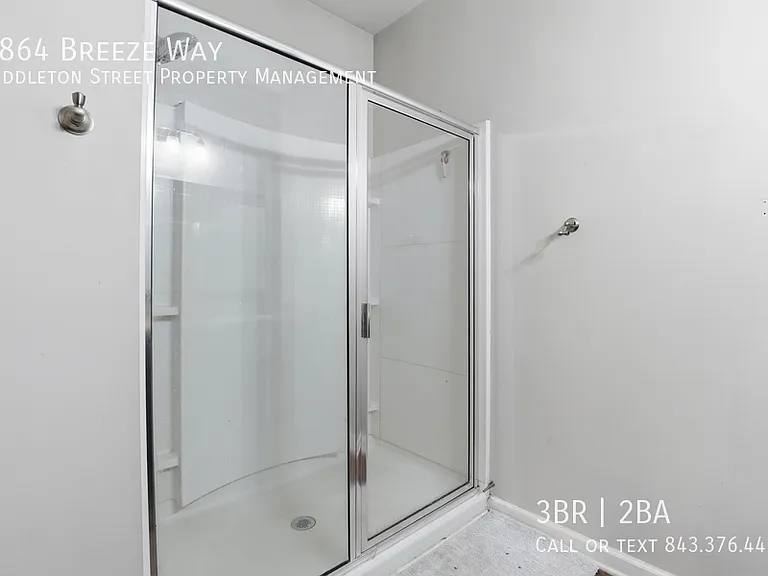 4864 Breeze Way — Photo 24