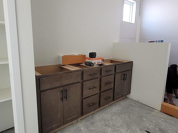 4th image of 824 Gold Dust Ln