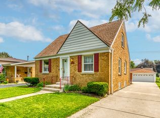 2311 Buckingham Ave, Westchester, IL 60154