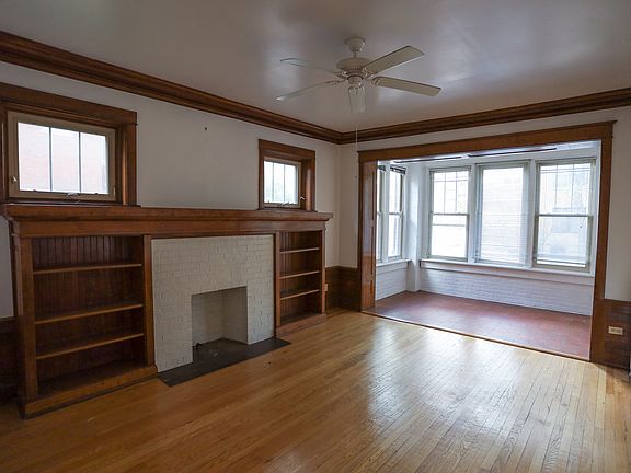 3rd image of 5542 N Winthrop Ave #1