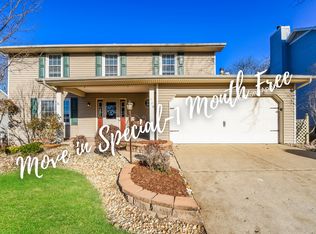 950 Whispering Ridge Ln, Saint Peters, MO 63376