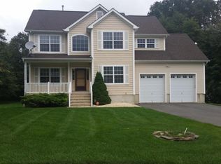 3 Zengel Ct, Jackson, NJ 08527