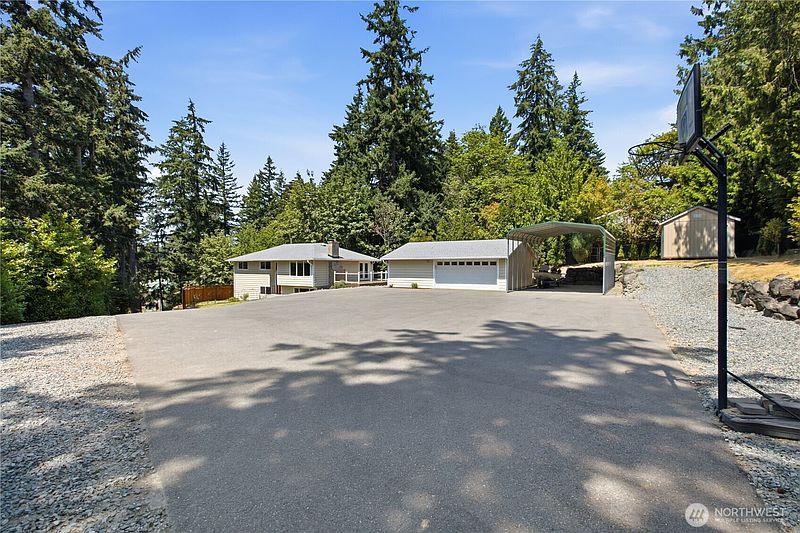 2nd image of 18415 9th Street E