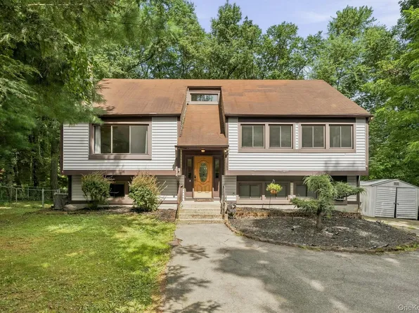 383 Route 32, Central Valley, NY 10917