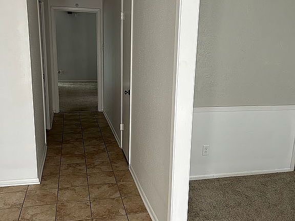 5th image of 439 Yorktown Ln