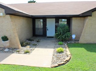 1815 NW Keystone Dr, Lawton, OK 73505