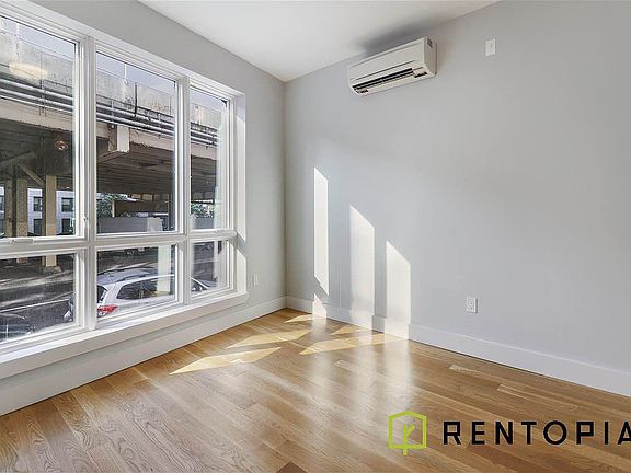 4th image of 426 Manhattan Ave #1J