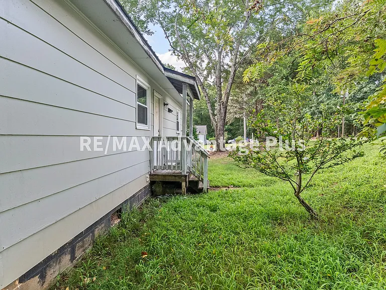 200 Gross St — Photo 40