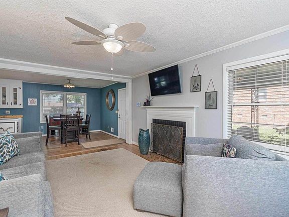 5th image of 1003 Eastmont Dr