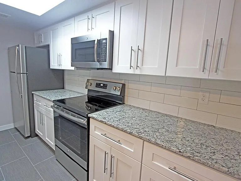 12816 Midway Rd #2049 — Photo 9