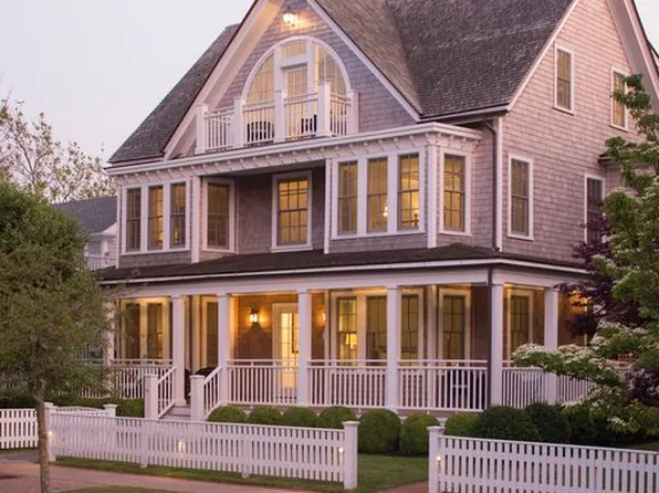 131 N Water St #21, Edgartown, MA 02539