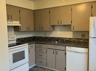 2008 St Johns Blvd APT B, Vancouver, WA 98661