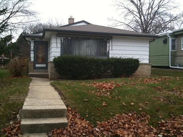 2nd image of 3860 N 80th St