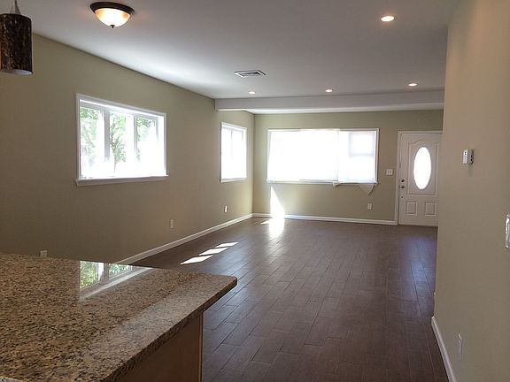 5th image of 420 Beach 128 St