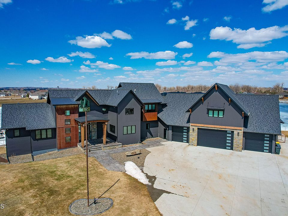 4508 Shoreview Pl SE, Mandan, ND 58554 Zillow