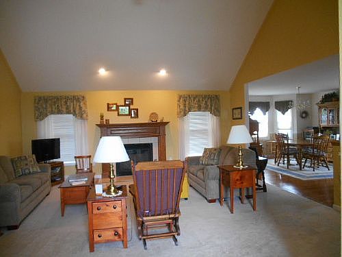 2nd image of 197 Whitney Pl