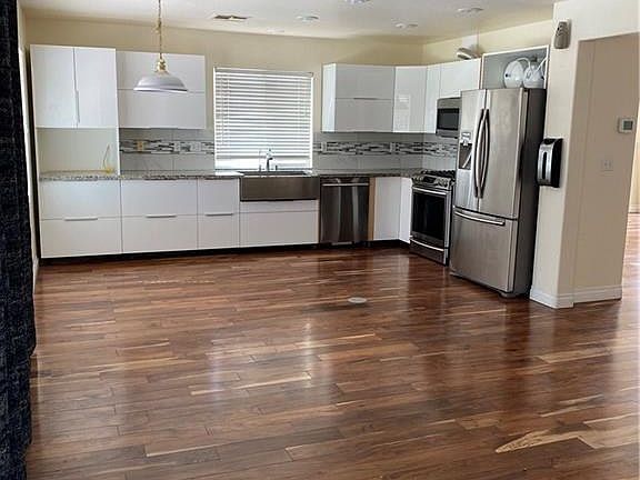 3rd image of 8117 Sundown Vista Ave