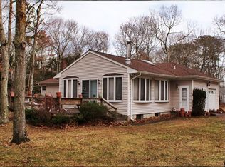8 Forrest Ln, East Quogue, NY 11942