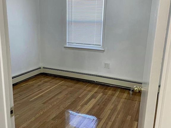 5th image of 17300 Booth Memorial Ave Floor 3