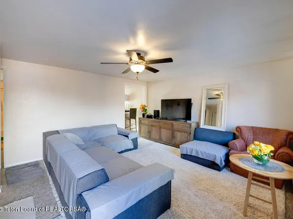 867 W Snow King Ave, Jackson, WY 83001