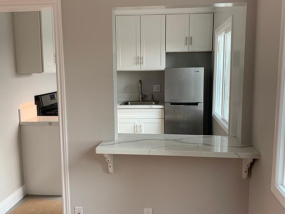 2nd image of 1968 S Robertson Blvd #1