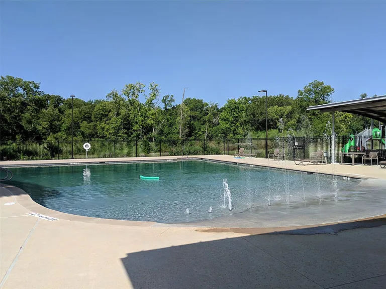 5301 Ingersoll Ln — Photo 16