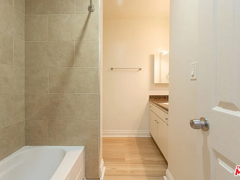 2320 Clark Ln #2 — Photo 16