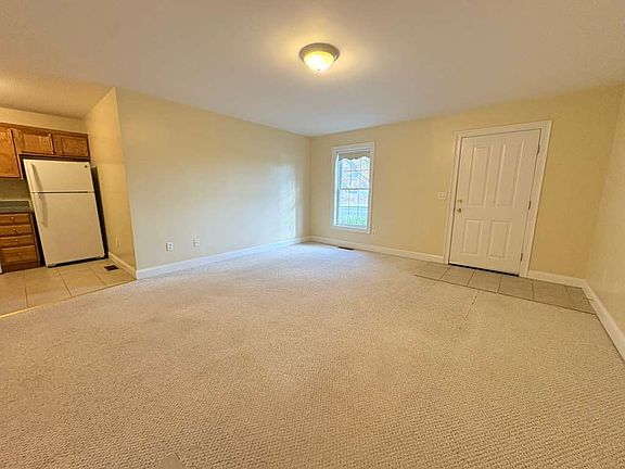 2nd image of 125 Main St #404A