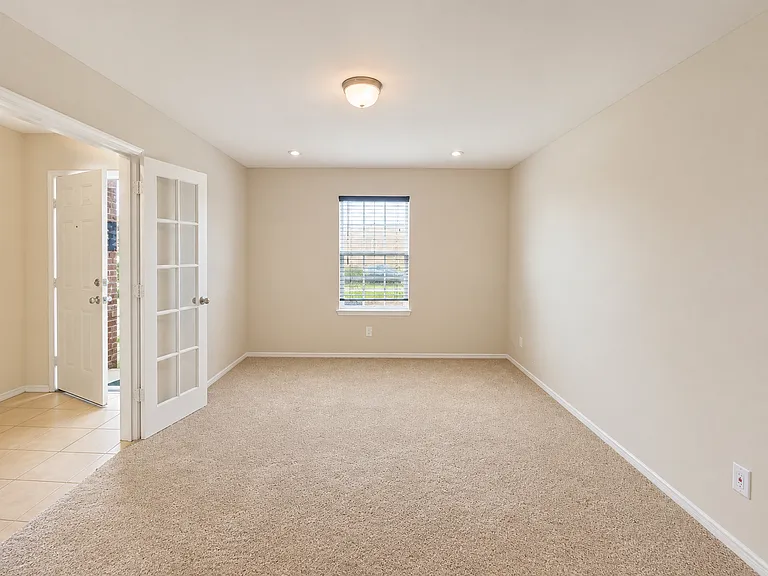 433 Magma Dr — Photo 4