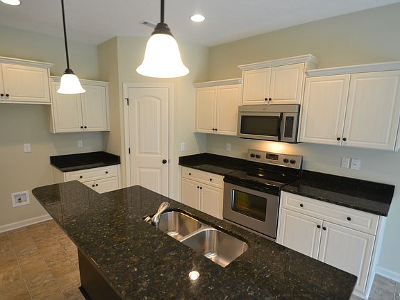 2nd image of 3216 Stone Creek Dr