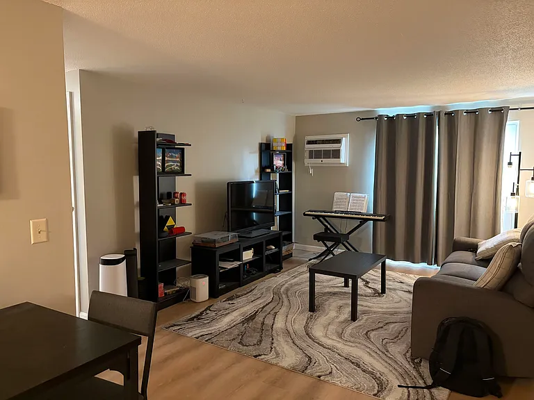 1610 White Cedar Blvd — Photo 3