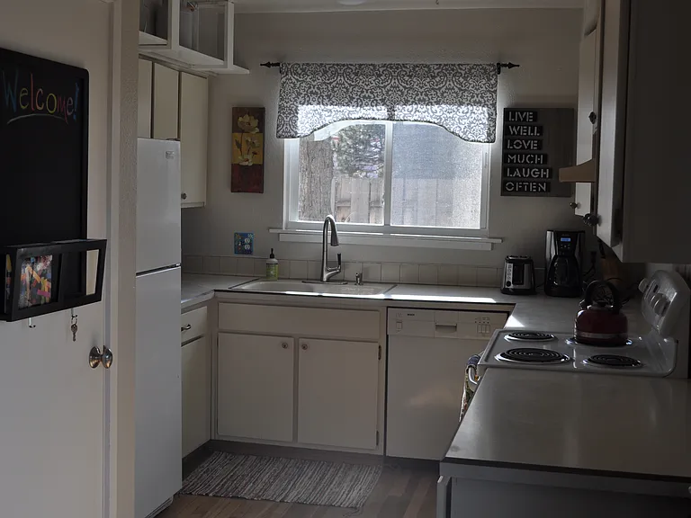 4426 Driftwood Pl — Photo 6