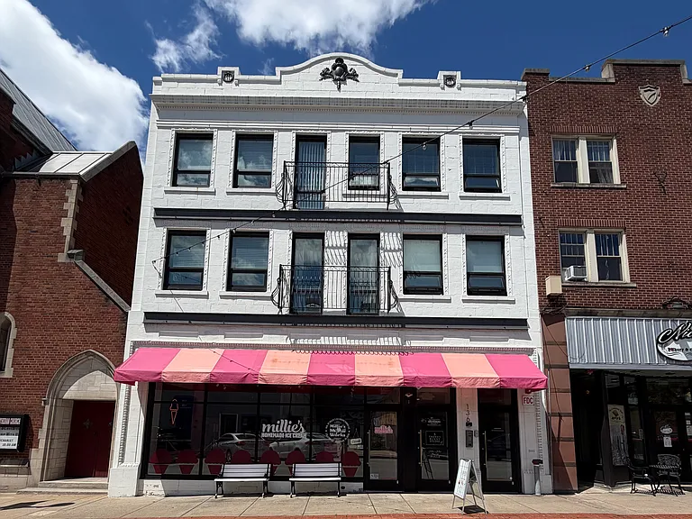 136 S Pennsylvania Ave #204 — Photo 9
