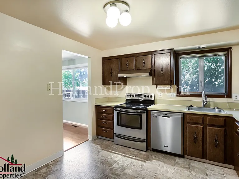 17267 SW Barcelona Way — Photo 8