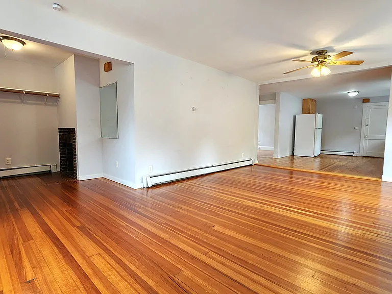 82 Fairview Ave — Photo 5