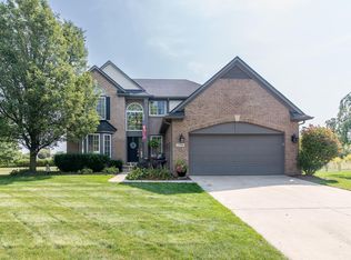 7744 Roxbury Ct, Ypsilanti, MI 48197