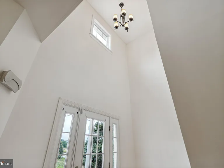 9818 Lyons Mill Rd — Photo 6