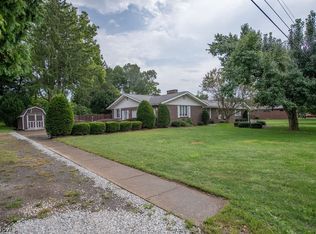 1779 Sunset Ln SE, New Philadelphia, OH 44663