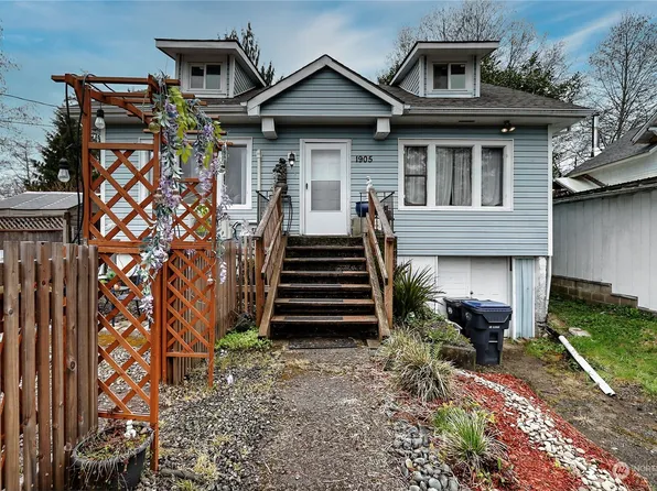 1905 N E Street, Aberdeen, WA 98520