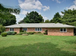 2115 W Norton Rd, Springfield, MO 65803