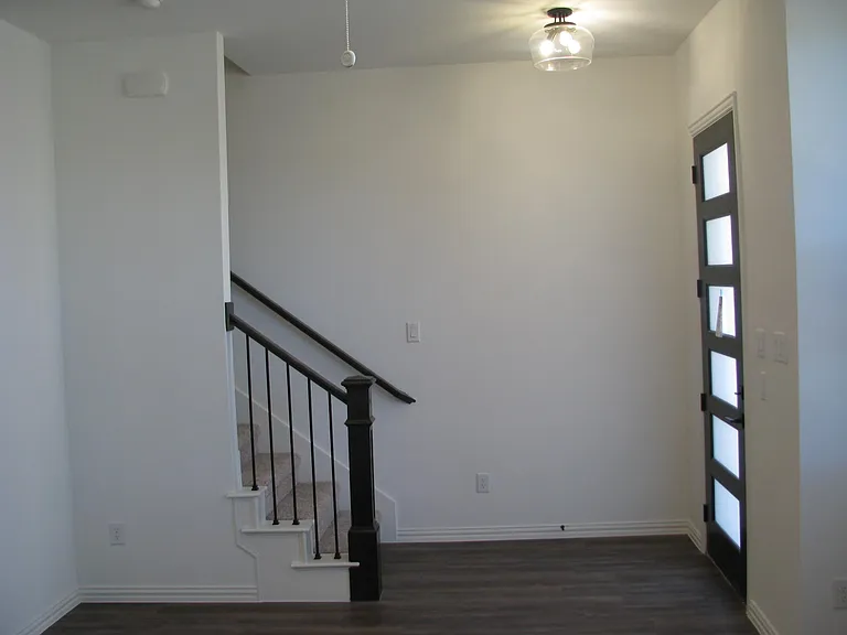 7557 Laburnam Rd — Photo 13