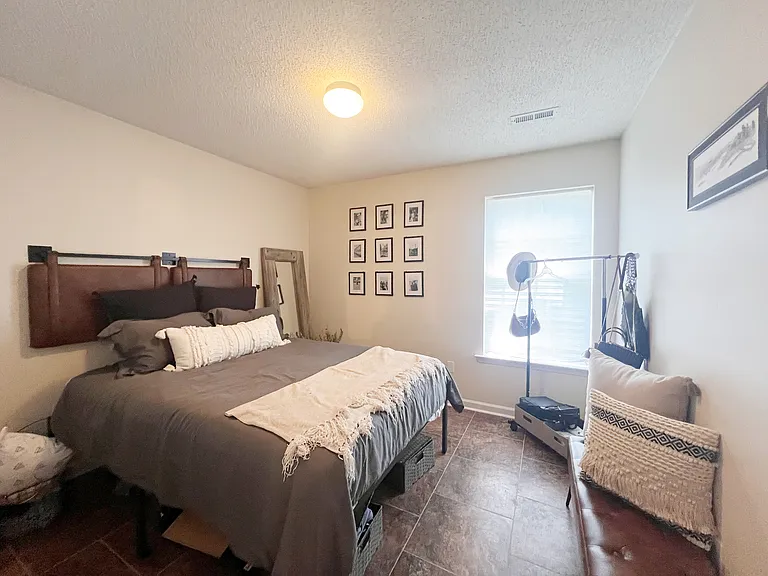 200 Glenlea Ln — Photo 20