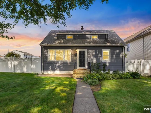 40 Michigan Ave, Kenilworth, NJ 07033