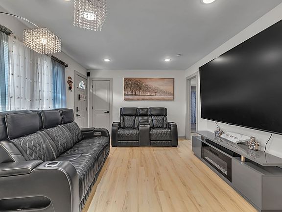4th image of 3759 Snell Rd