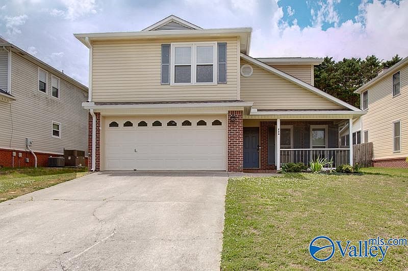 1st image of 224 Shadowbrook Ln NE