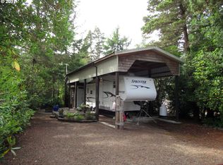 130 Sailor Ln, Florence, OR 97439