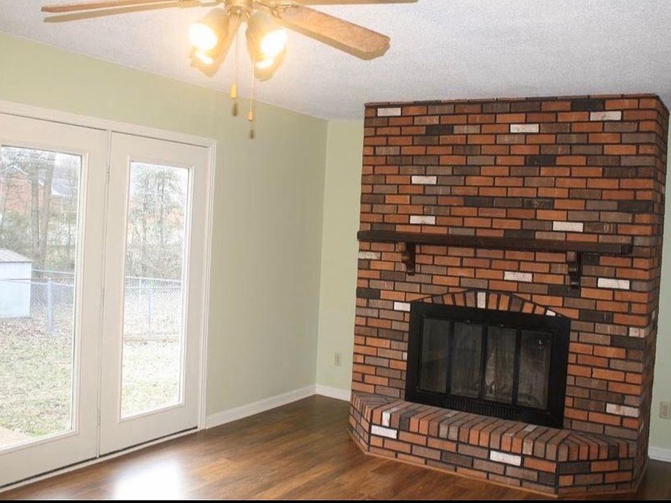1st image of 1505 Clayshire Dr