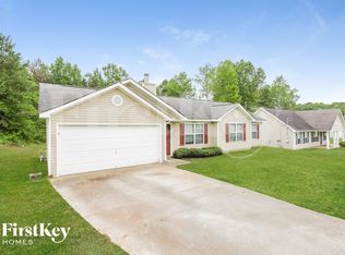 11 Chelsea Ln, Grantville, GA 30220