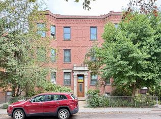 833 N Rockwell St #4, Chicago, IL 60622