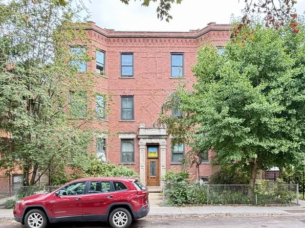 833 N Rockwell St #4, Chicago, IL 60622